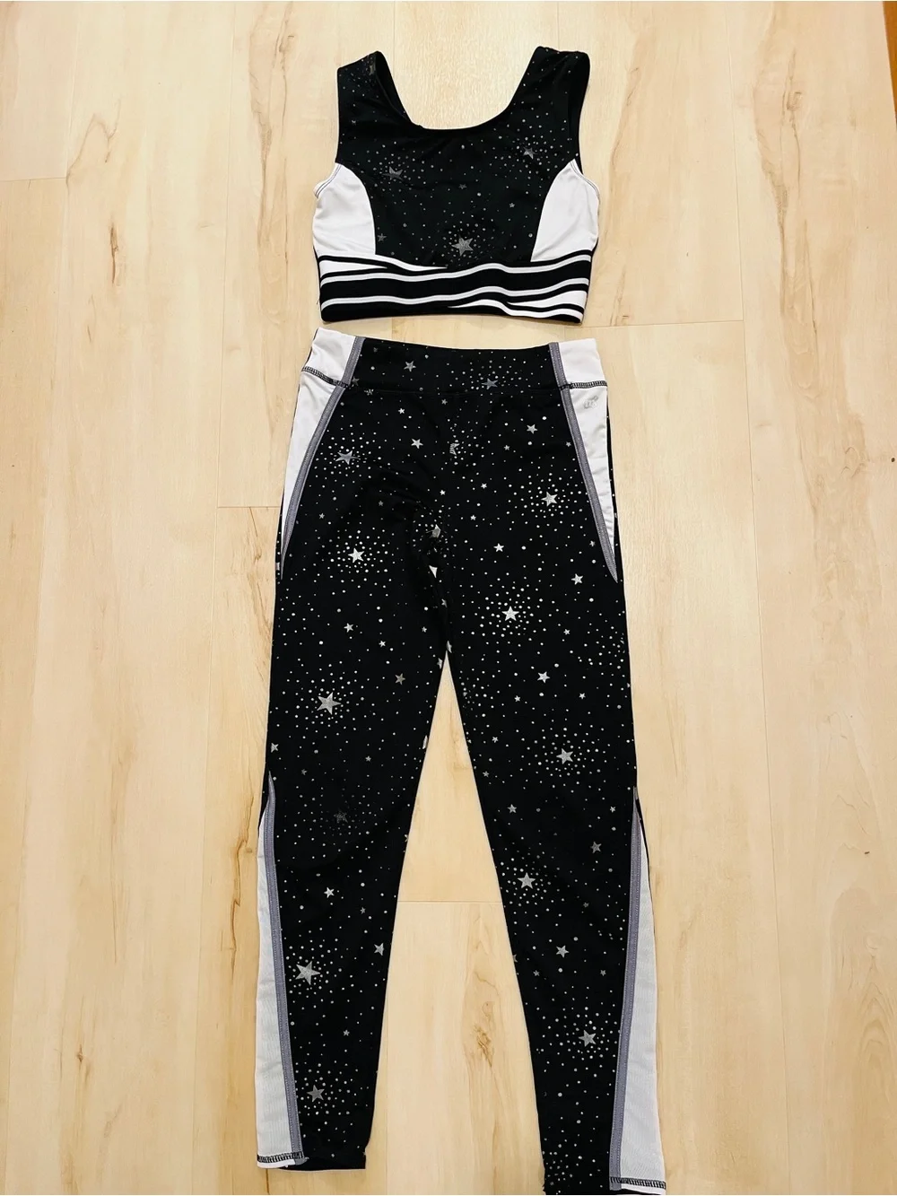 More Than Magic L(10/12) Sports Bra & Leggings Set